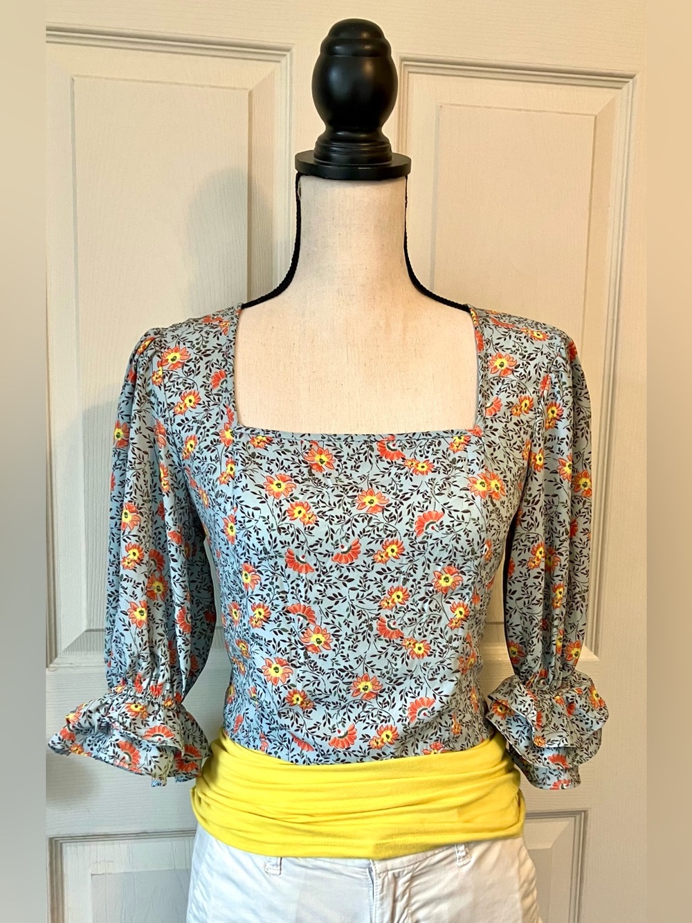 Floral Cropped Puff Sleeve Blouse Top in Light Blue & Orange-Yellow: Square Neck